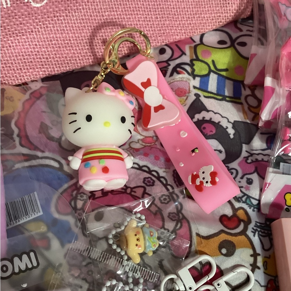 Hello Kitty Themed Gift Set Take 4- Keychains, Lip Glosses, Bags, Office, MORE - Picture 10 of 12